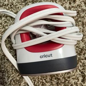 Cricut EasyPress Mini, Raspberry